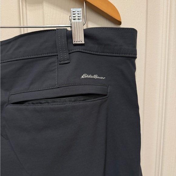 Eddie Bauer 40x32 Men’s Pants Gray - Picture 7 of 9
